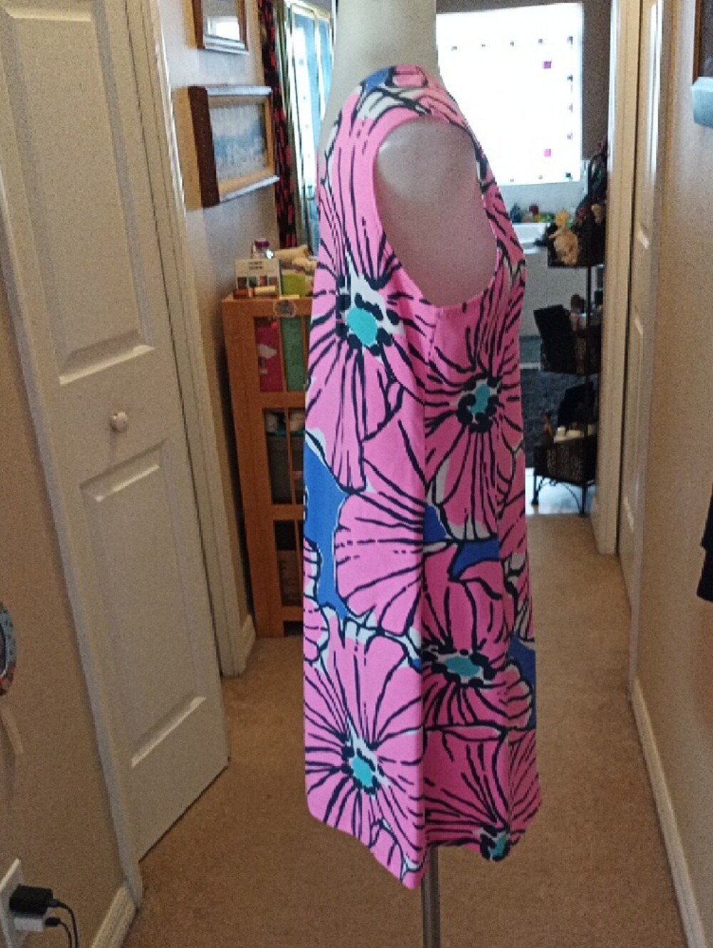Mahi Gold Pink & Blue Floral V-Neck Shift Dress Size Medium - Picture 2 of 5